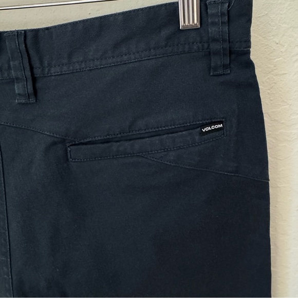 VOLCOM Frickin Stretch Shorts Navy Twill Flat Front Chino Size 32 True to This - Picture 9 of 16